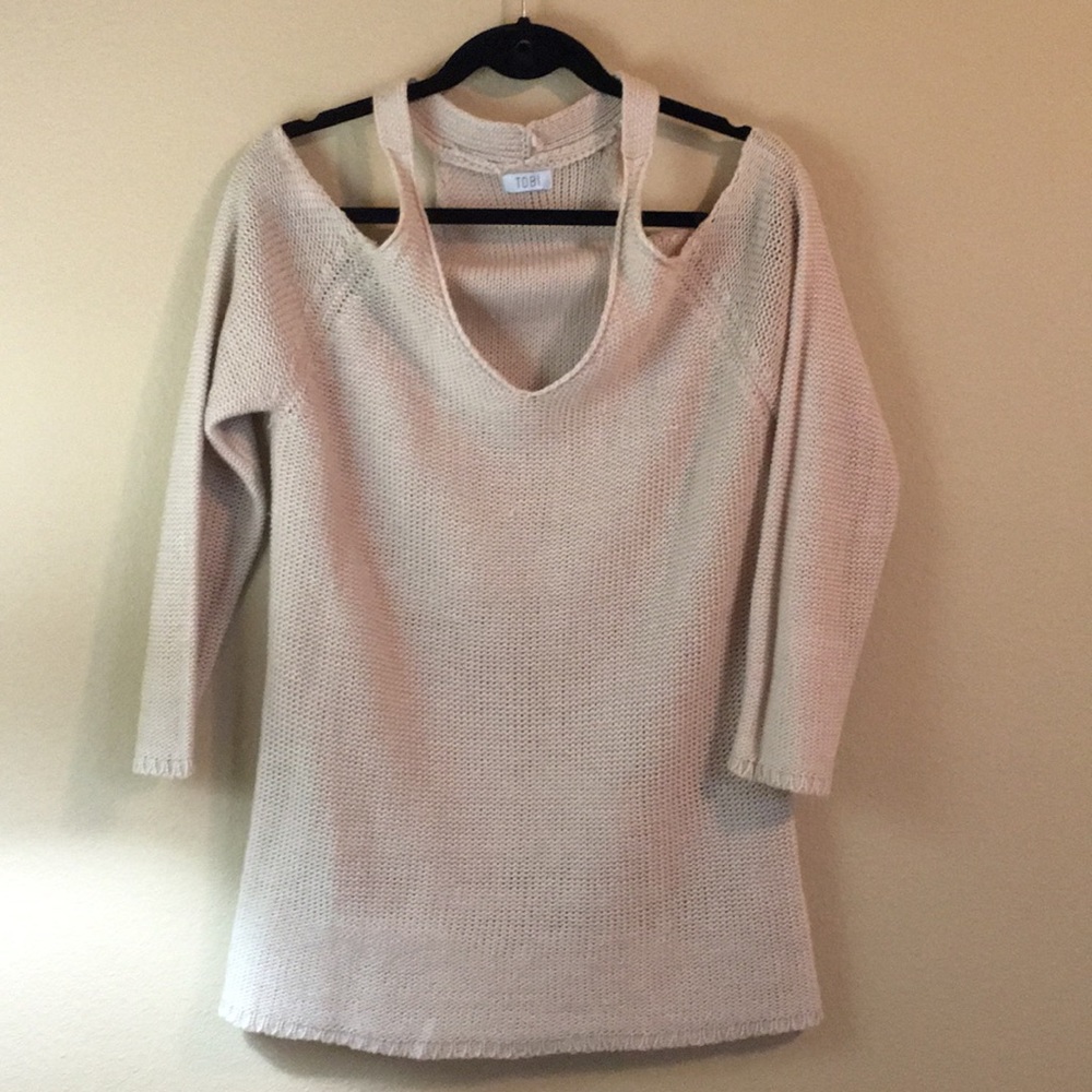 Tobi cold shoulder v neck sweater